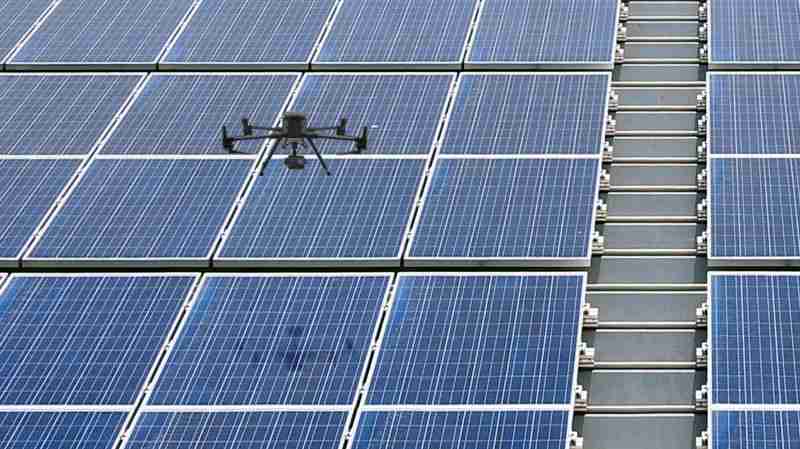 EBpay以无人机搭配IR Sensor热显像技术进行全方面模块健检，，，有效降低人力成本并提升发电量