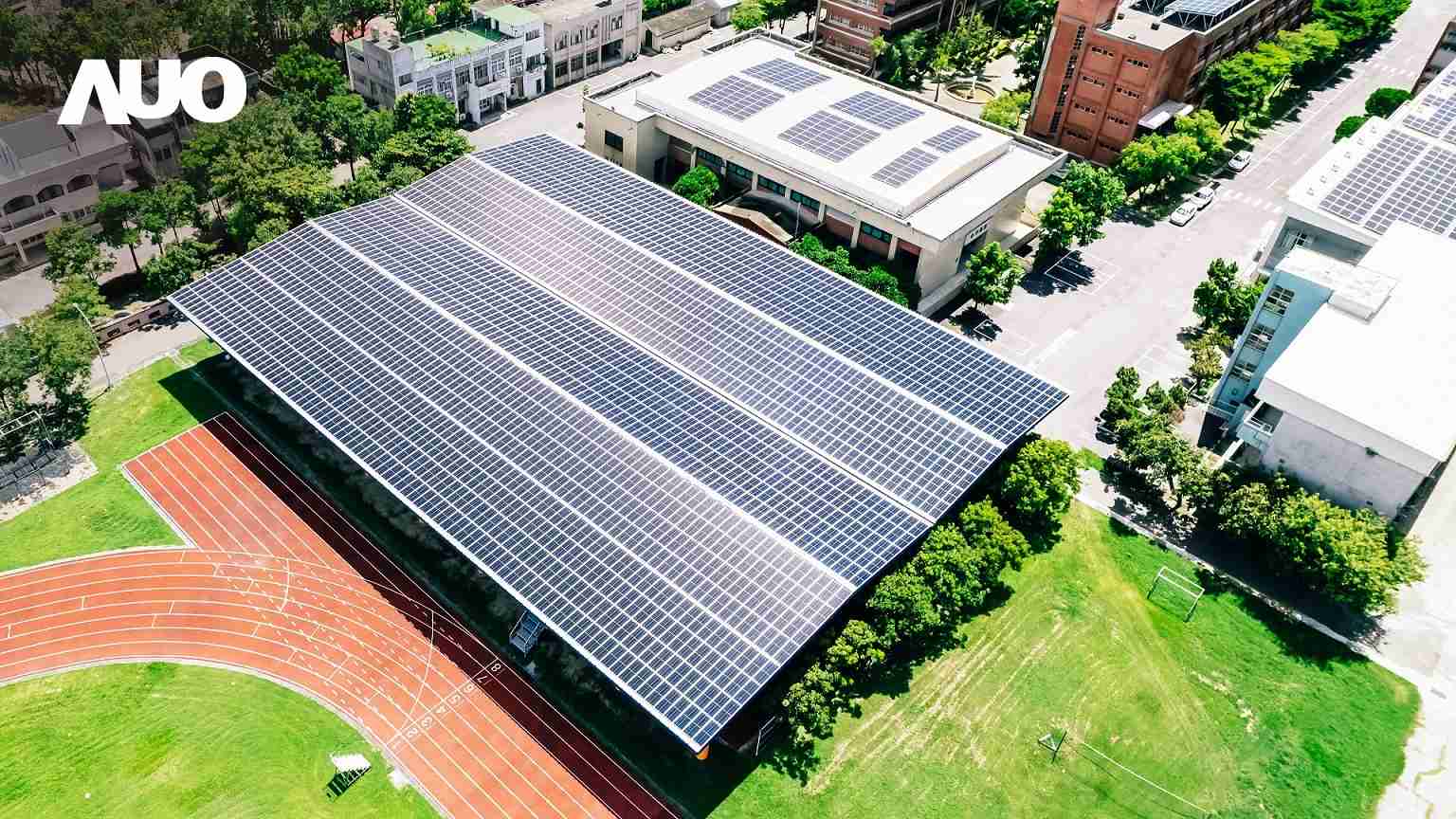 EBpaySunSteel光电整合型浪板具备快速安装、、轻量化优势，，可提升15%发电效能，，，通过国际IEC与台湾VPC认证安全、、、、防漏、、、耐候标准